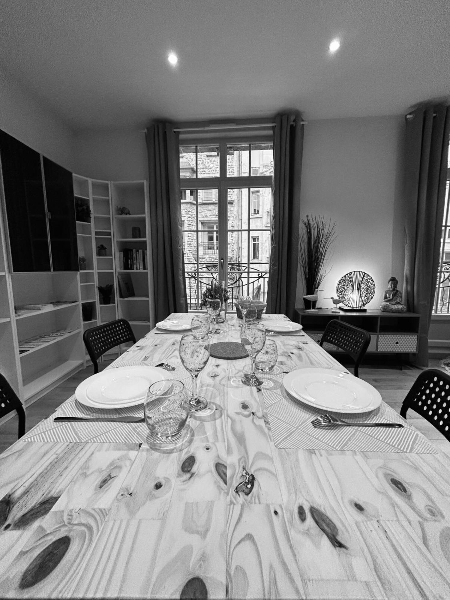 L'Etape Des Sacres Apartment Reims Luaran gambar
