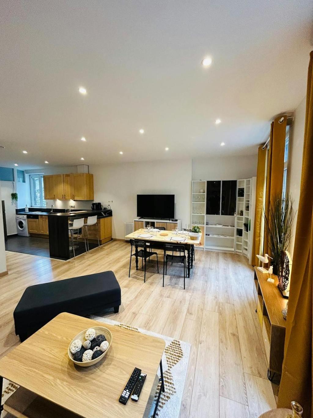 L'Etape Des Sacres Apartment Reims Luaran gambar