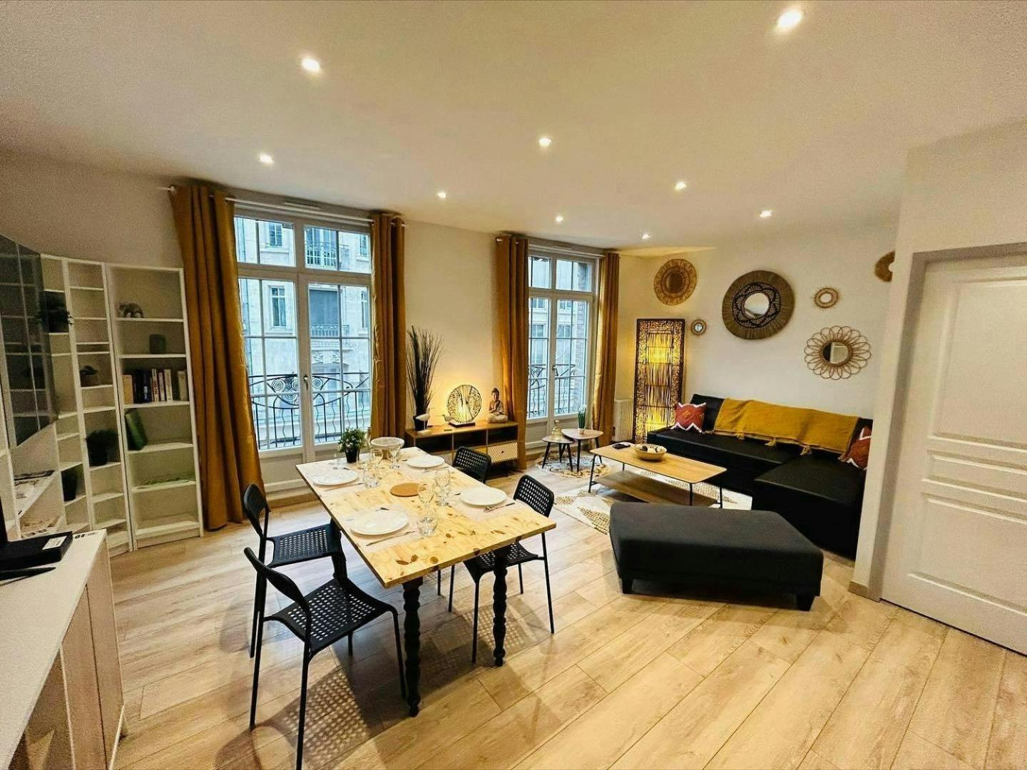 L'Etape Des Sacres Apartment Reims Luaran gambar